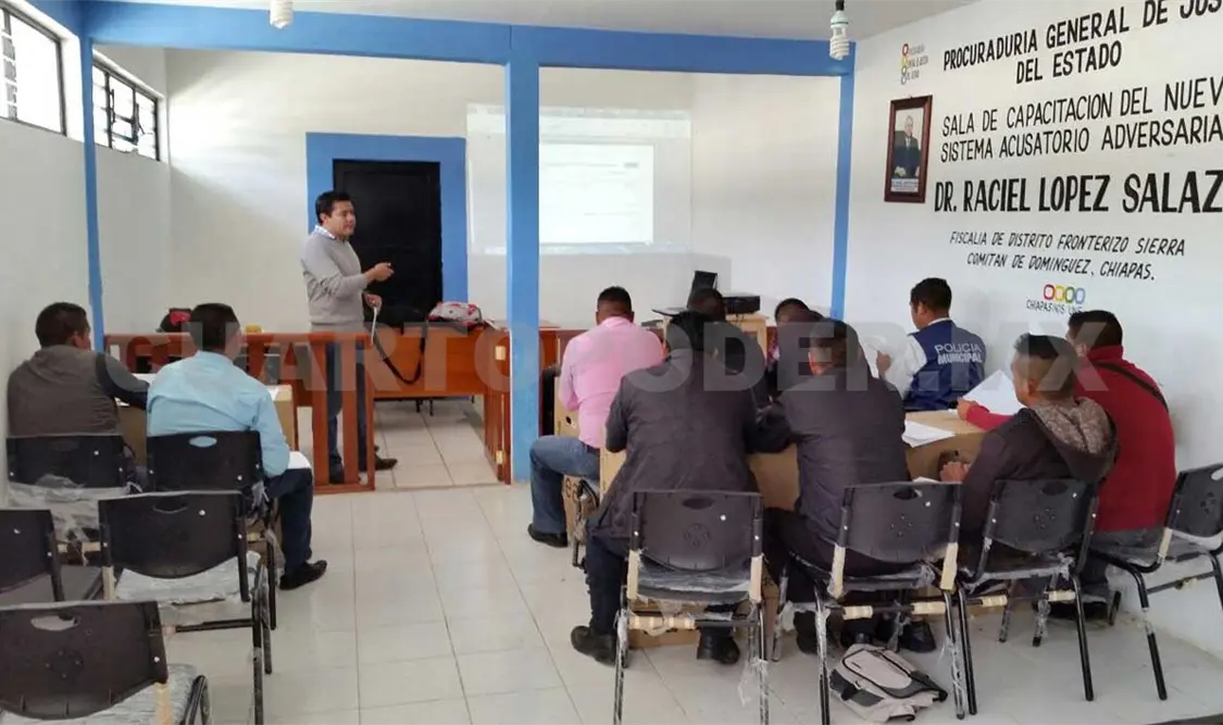 Capacitan a policías municipales en materia de justicia penal
