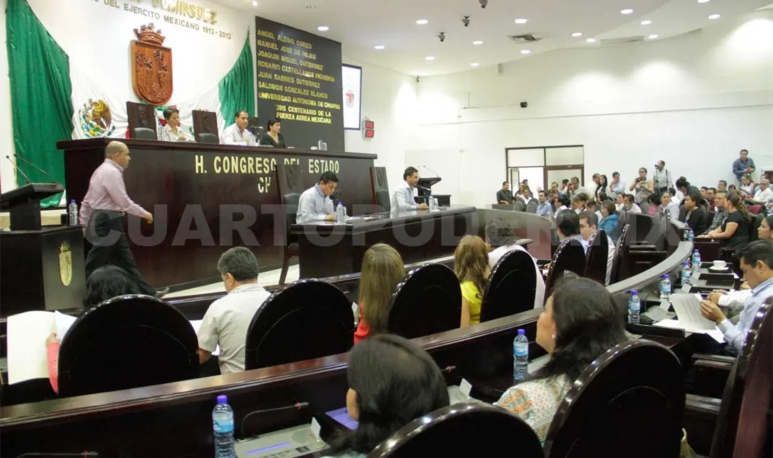 Exigen resultados a funcionarios