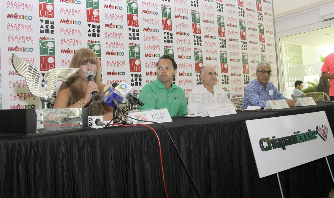 El certamen fue presentado este viernes por Claudia Stein, en compañía de directivos de Alazraki Sports y del secretario de Turismo, Mario Uvence Rojas. Guillermo Ramos / CP