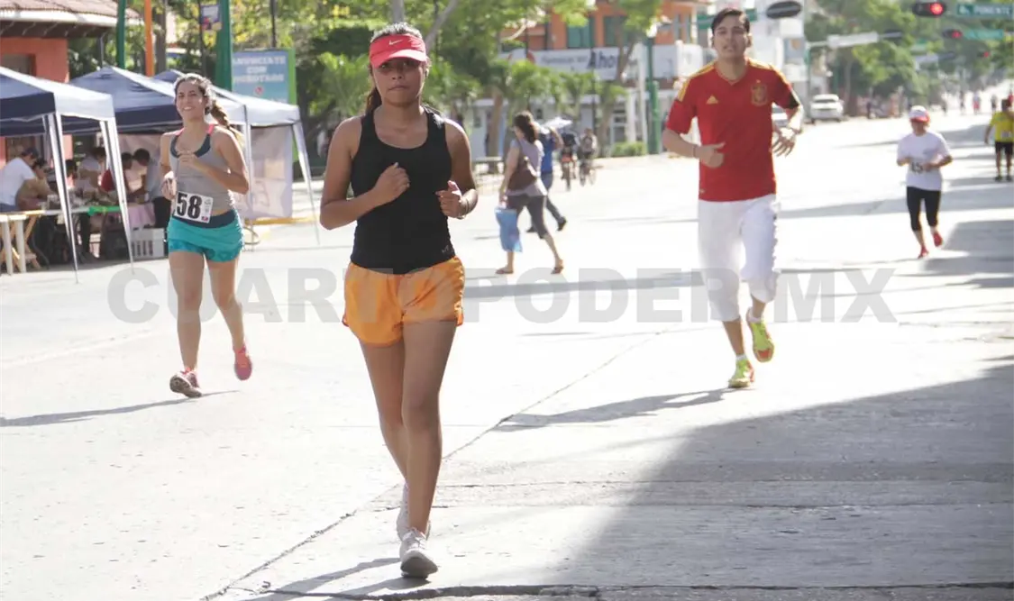 Con caminata y carrera festejan aniversario