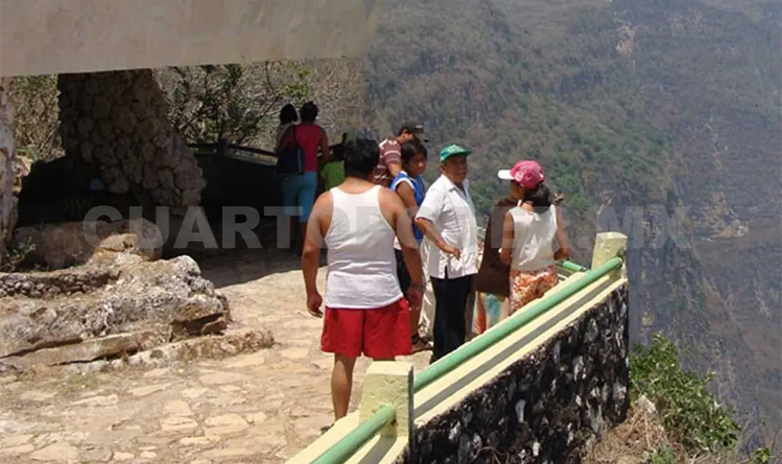Exigen controlar las invasiones cerca de los accesos a miradores del Cañón del Sumidero. Cortesía