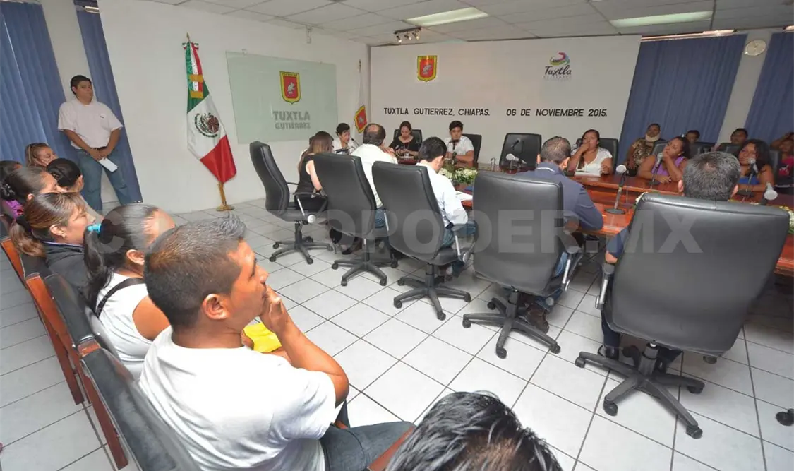 Exhortan a ambulantes a abandonar zona A