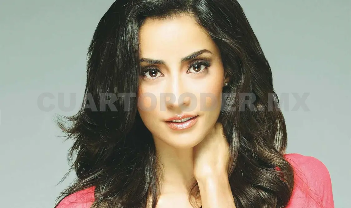 Paola Núñez parece estar en los huesos