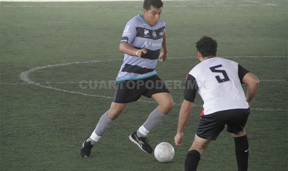 Santos perdió gas en esta jornada y se vio sorprendido por León, dejando así el segundo lugar. Guillermo Ramos / CP