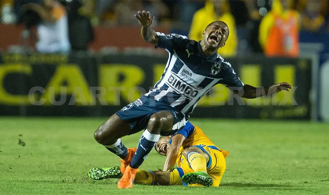 Mohamed en deuda con directivos