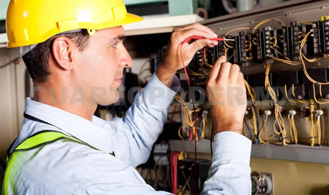 Es importante que un especialista revise las instalaciones eléctricas antes de sobrecargarlas. Cortesía.