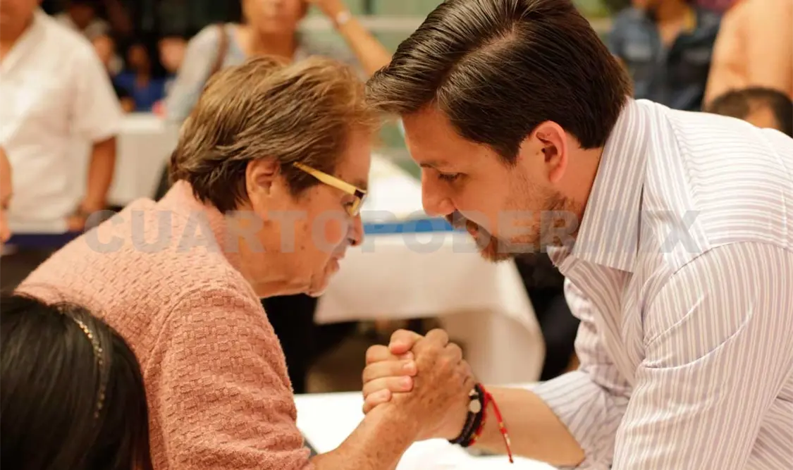 Benefician a tuxtlecos con Jueves de Audiencia