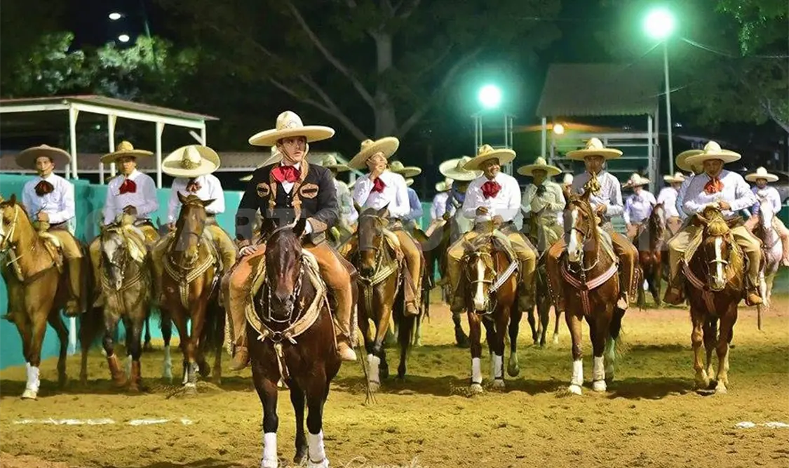 Cristo Negro participa en este torneo para decirle gracias a su afición. Cortesía