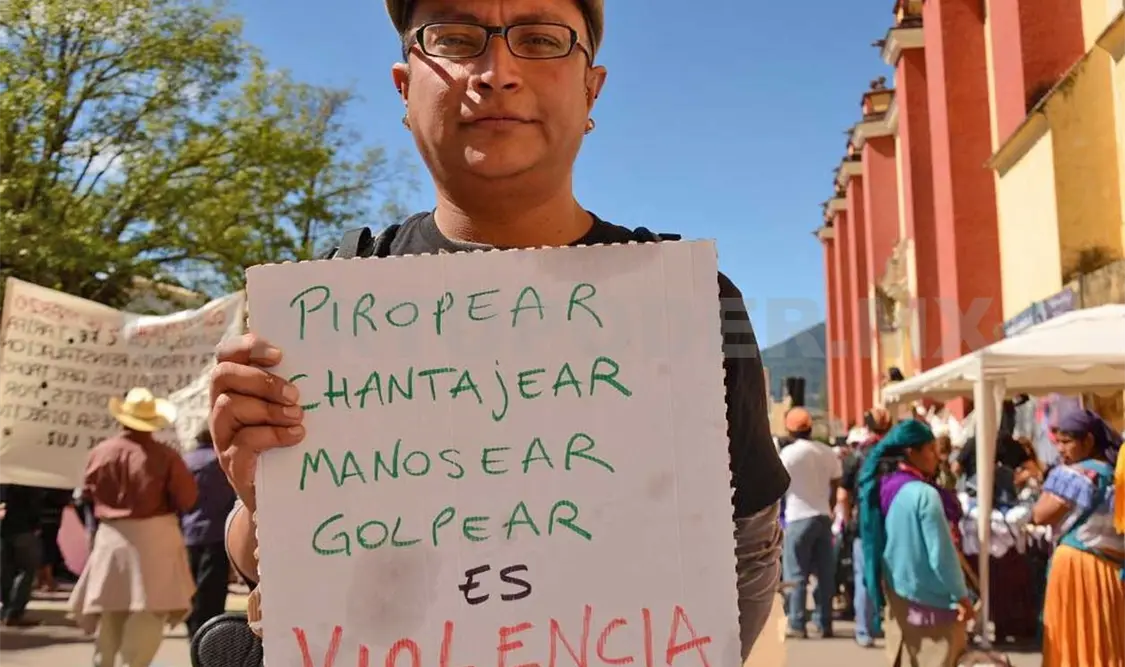 Los hombres participantes se manifestaron en contra de los actos de violencia de los que son víctimas las mujeres. CP