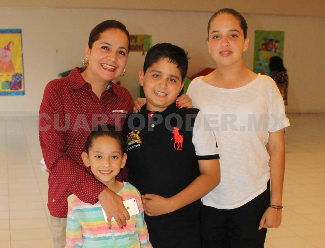 Fiesta de hermanitos