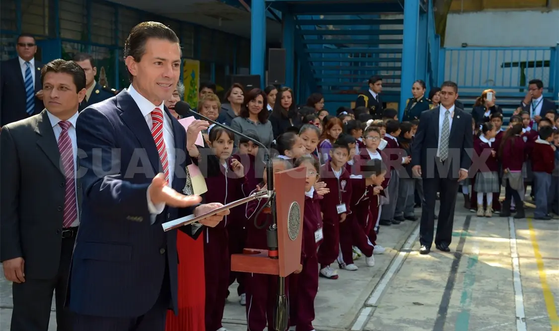 En su discurso, el mandatario dijo que la evaluación se realiza para asegurar que los maestros estén debidamente preparados.