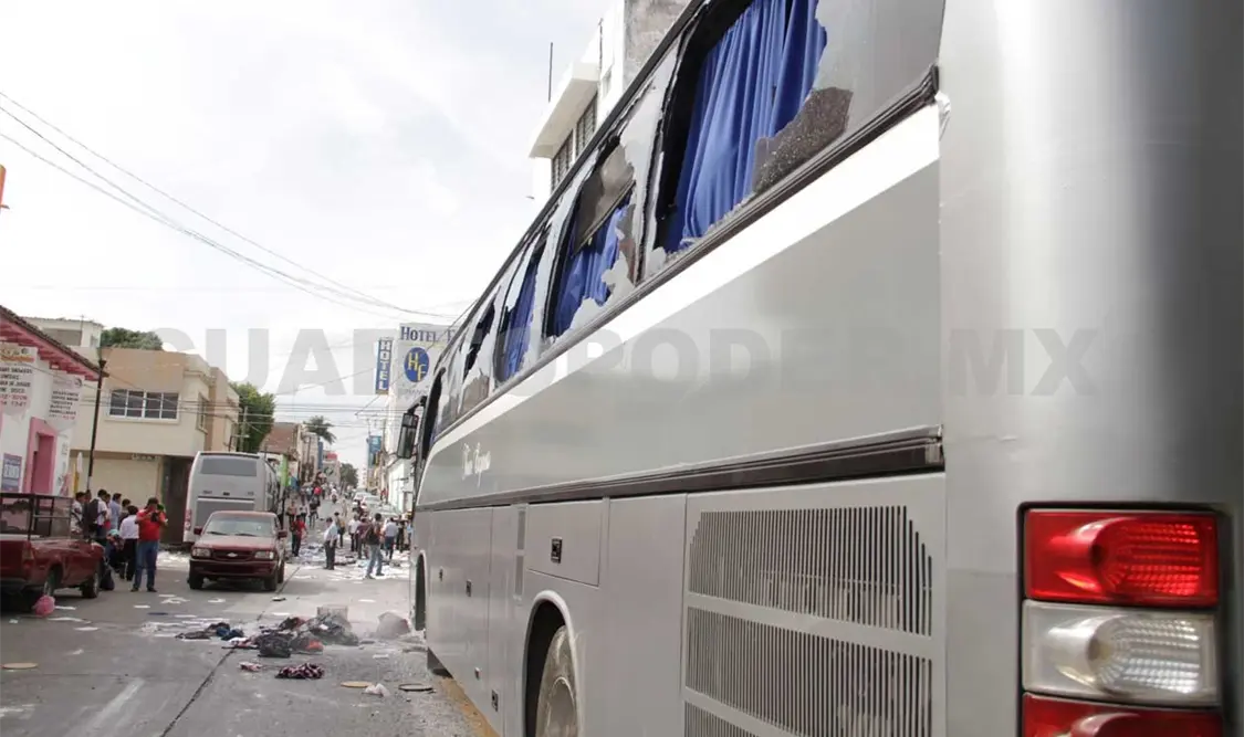 Enfrentamiento de docentes y federales