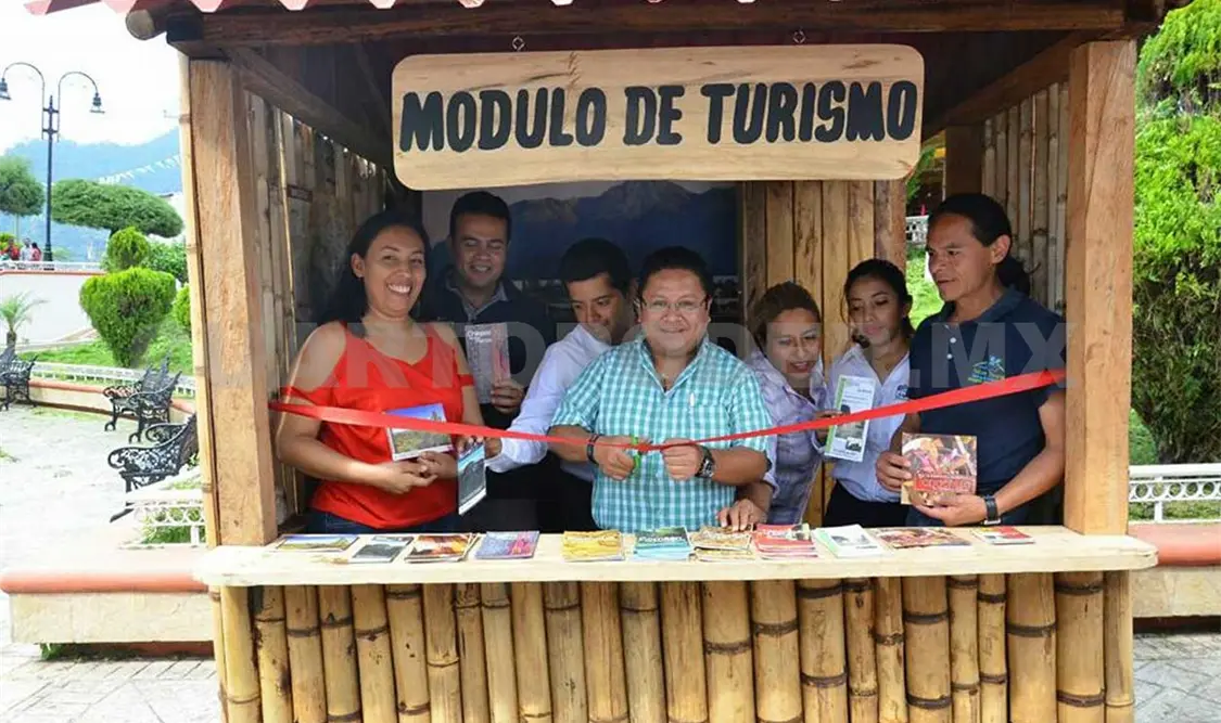 Capacitan a guías comunitarios