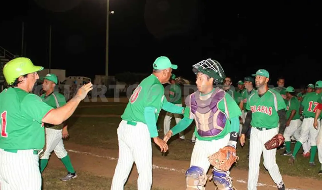 A base de batazos sacan el triunfo ante Chileros