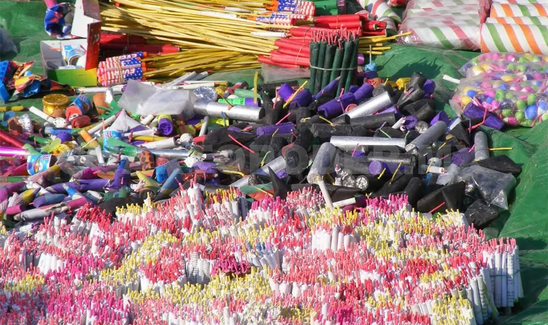 Incautan pirotecnia en el mercado de Los Ancianos