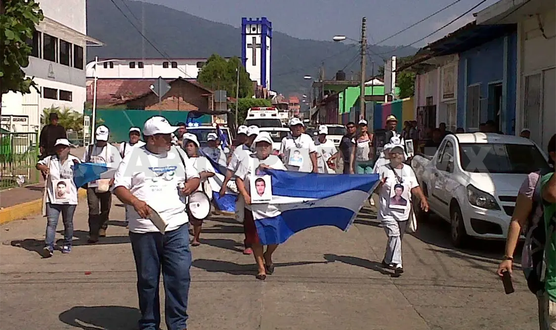 Caravana femenil busca a migrantes desaparecidos