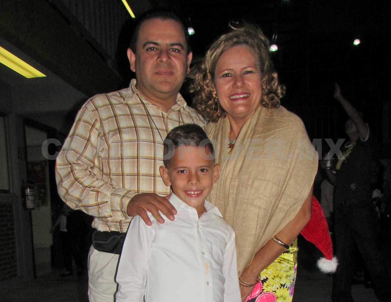 Colegio Octavio Paz se viste de gala