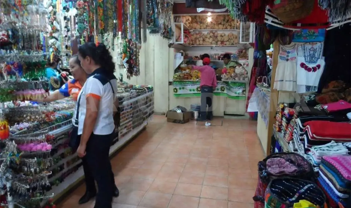 Vendedores establecidos de artesanías, inconformes