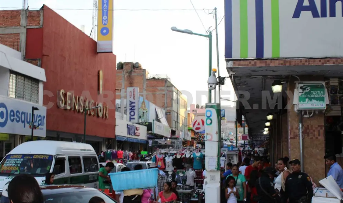 El Centro, sin banquetas