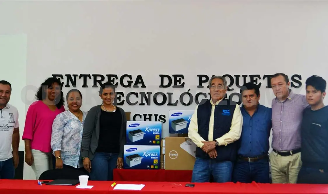 Entregan paquetes tecnológicos a pequeñas empresas