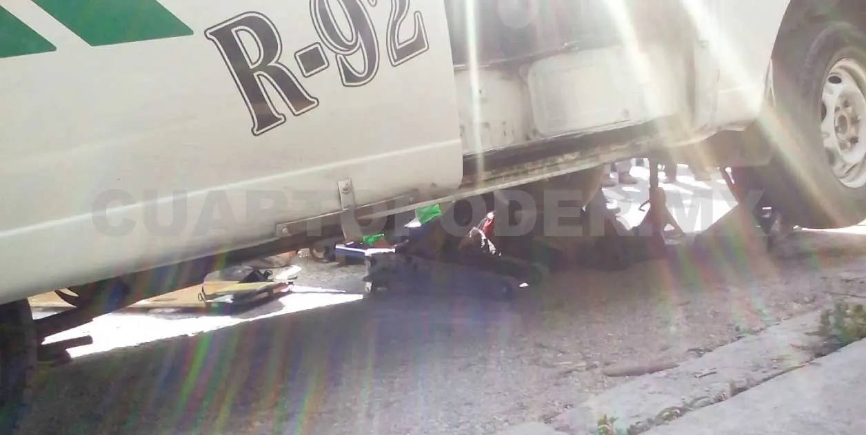 Mujer es aplastada por colectivo