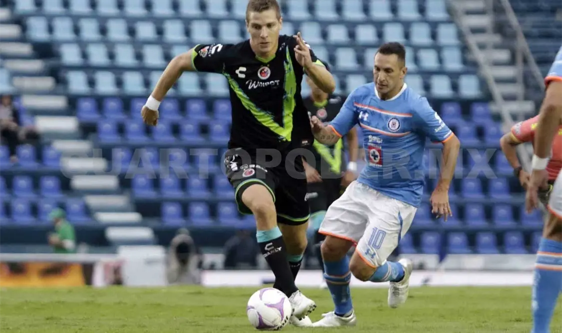 Rojas, dispuesto a todo por título con Cruz Azul