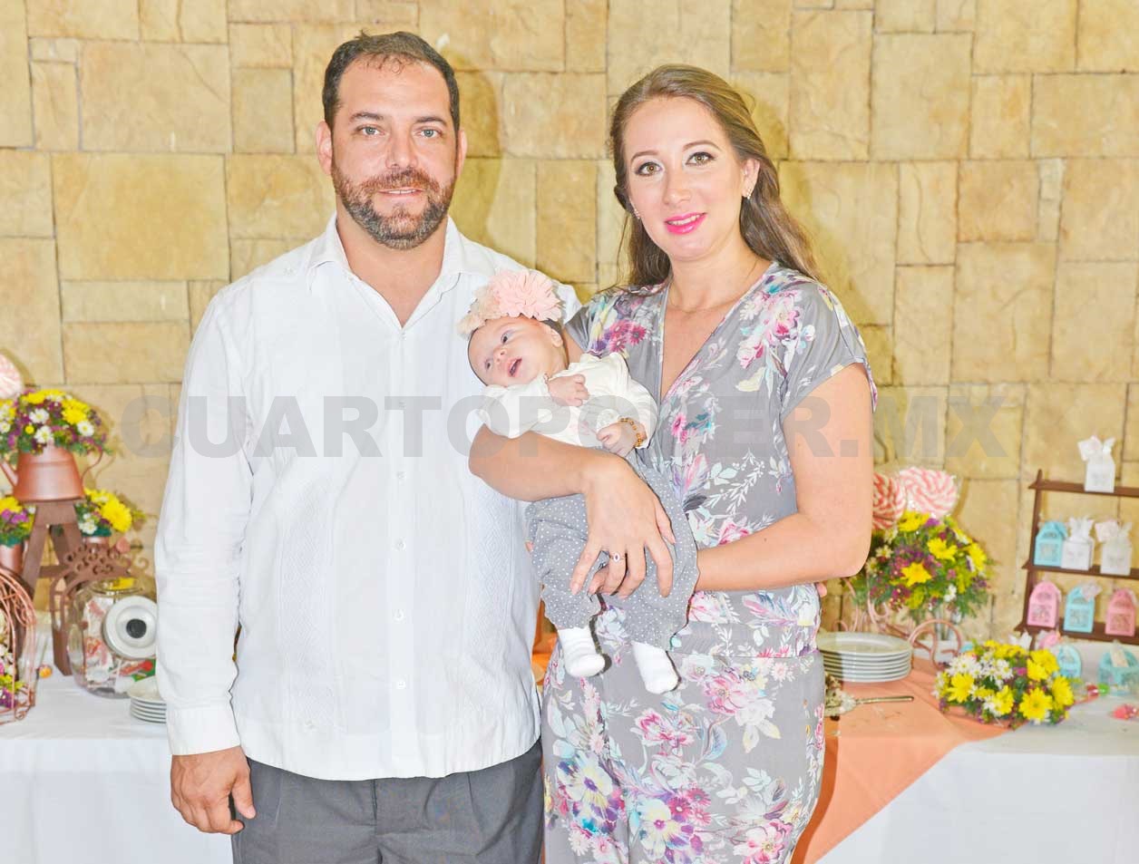 Romina recibió el primer sacramento