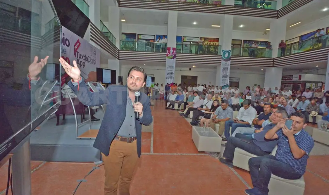 Tuxtla Digital a la mano de todos: Fernando Castellanos