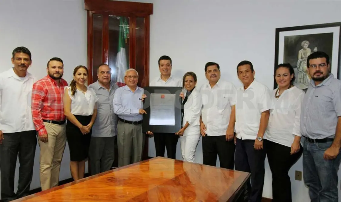 Reconocen apoyo de Escandón a Jóvenes