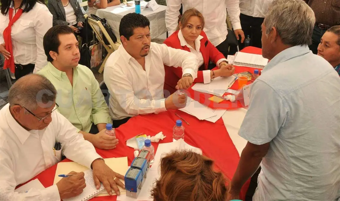 Colonos de Tzimol solicitan gestión a Mauricio Cordero