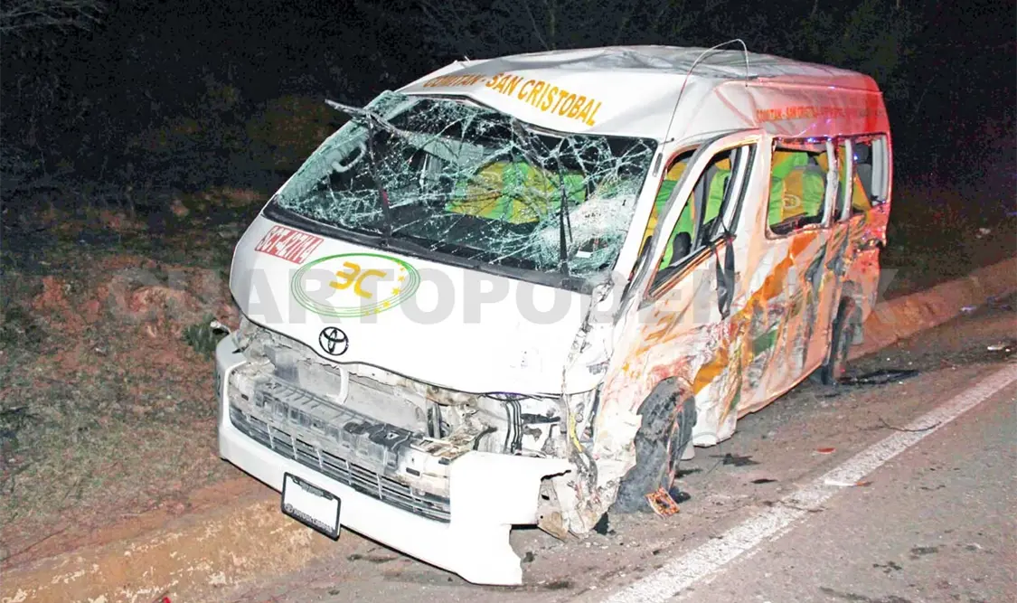 Volquetero borracho choca contra colectivo