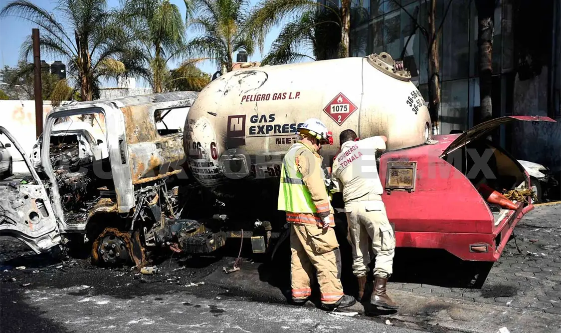 Reportan 7 heridos graves por incendio de pipa
