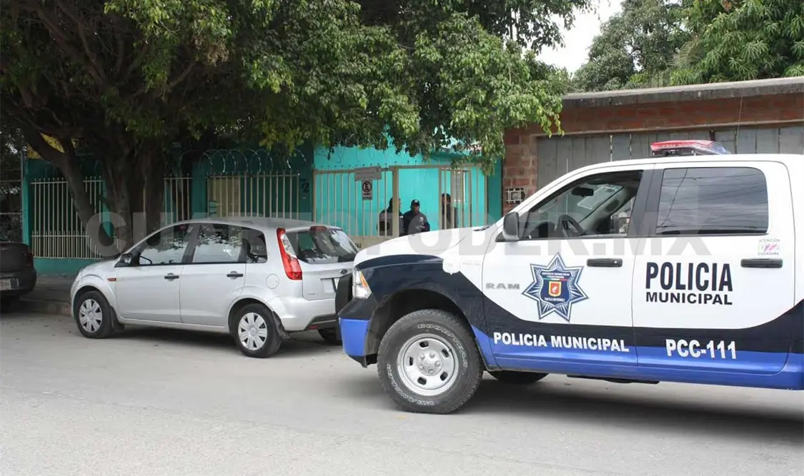Violento asalto deja una lesionada
