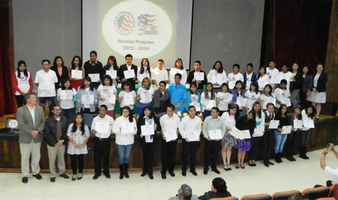 Incremento de estudiantes becados
