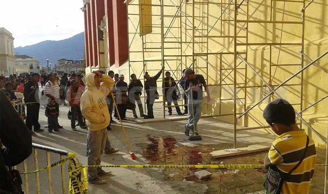 Pintaban la Catedral y cayeron de un andamio