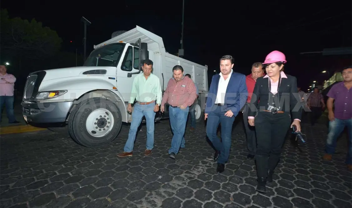 Supervisan rehabilitación de la Calle Central