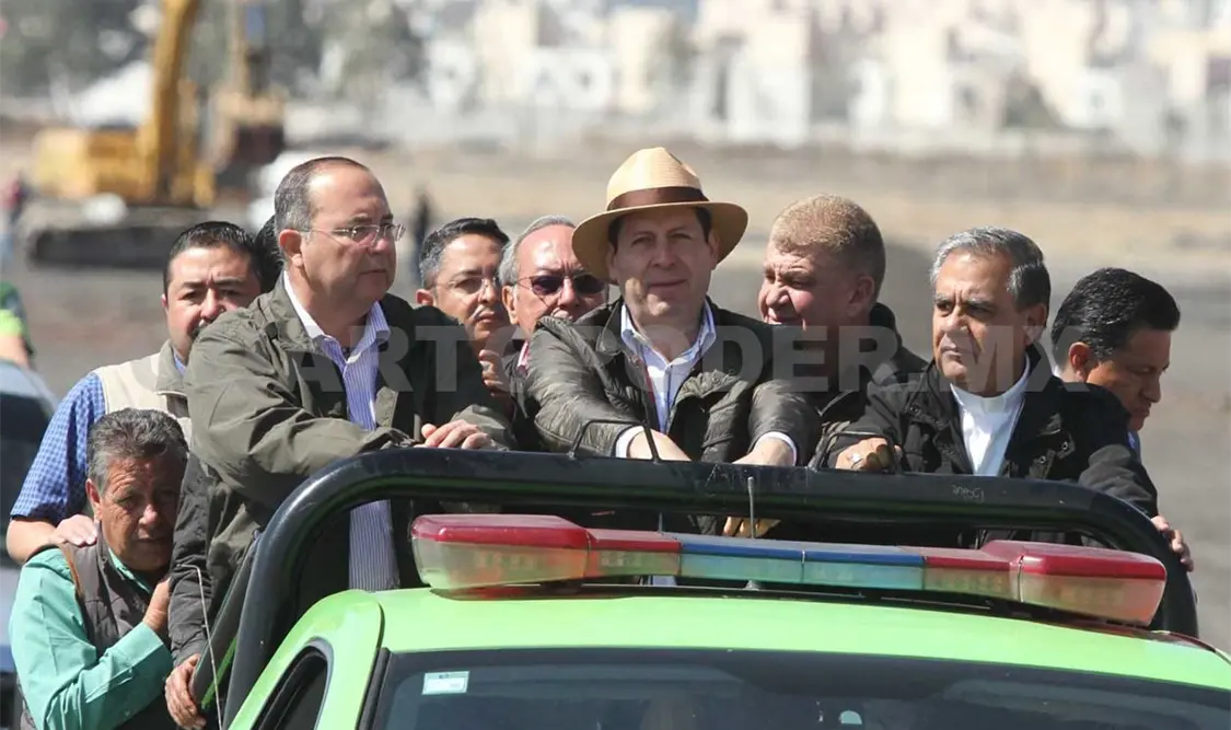 Acompañado por el obispo de la Diócesis de Ecatepec, Roberto Domínguez, y por el general brigadier del Estado Mayor Presidencial, Gumaro Cabrera Osorio, Eruviel Ávila Villegas indicó que se contempla que el pontífice llegue a la Unidad de Estudios Superiores de Ecatepec.