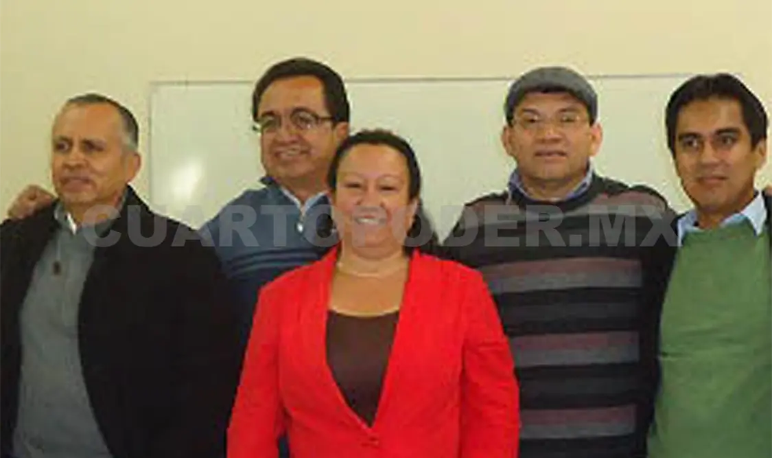 El Día de la Ciencia Cubana, se reconoció a la doctora Isela Ponce Palma por su aporte sobre alternativas sustentable. CP