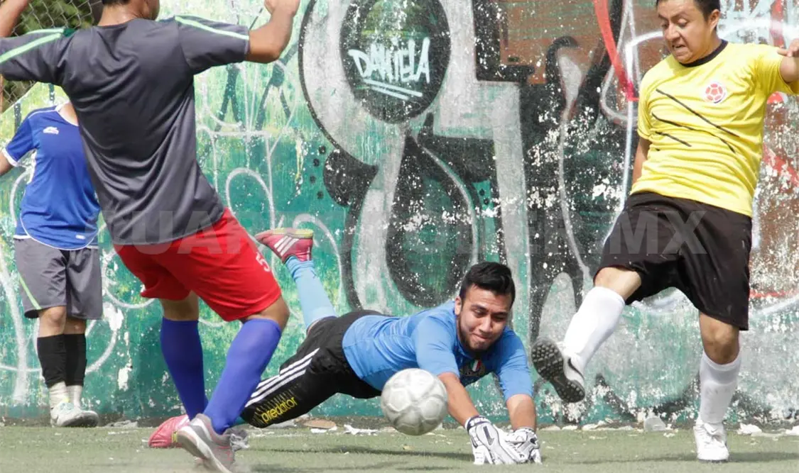 La Coruña pisará el terreno de juego junto con Deportivo Morritos Jr., mientras que Deportivo Caifanes pondrá fin a la jornada dominical cuando enfrente Galaxi al mediodía. Guillermo Ramos / CP
