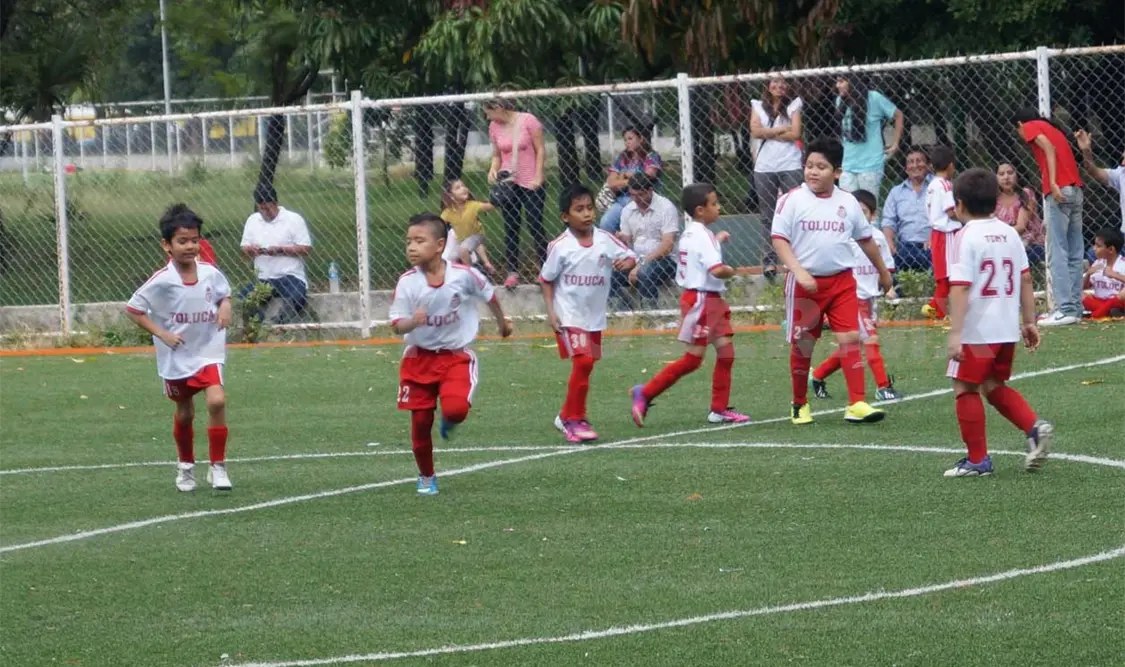 La Liga Formativa de Futbol Soccer Tuchtlán y la Promotora Chiapas Soccer invitan a clubes y jugadores independientes a participar en su próximo torneo.
