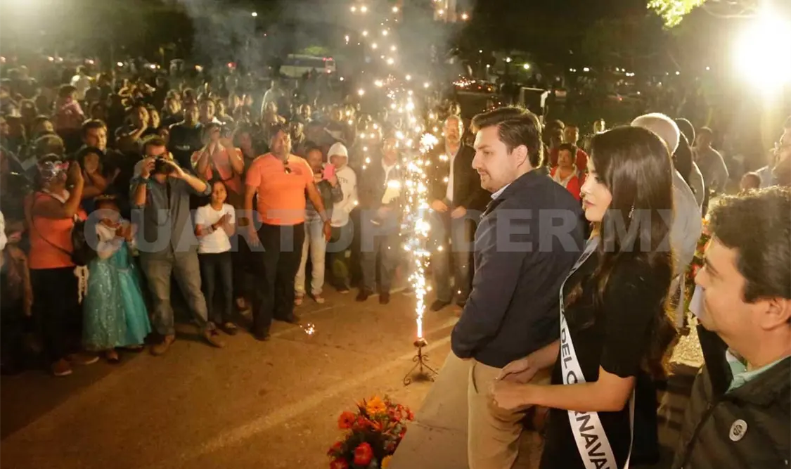 Fernando Castellanos anunció la cartelera oficial del Carnaval Tuxtleco 2016. CP