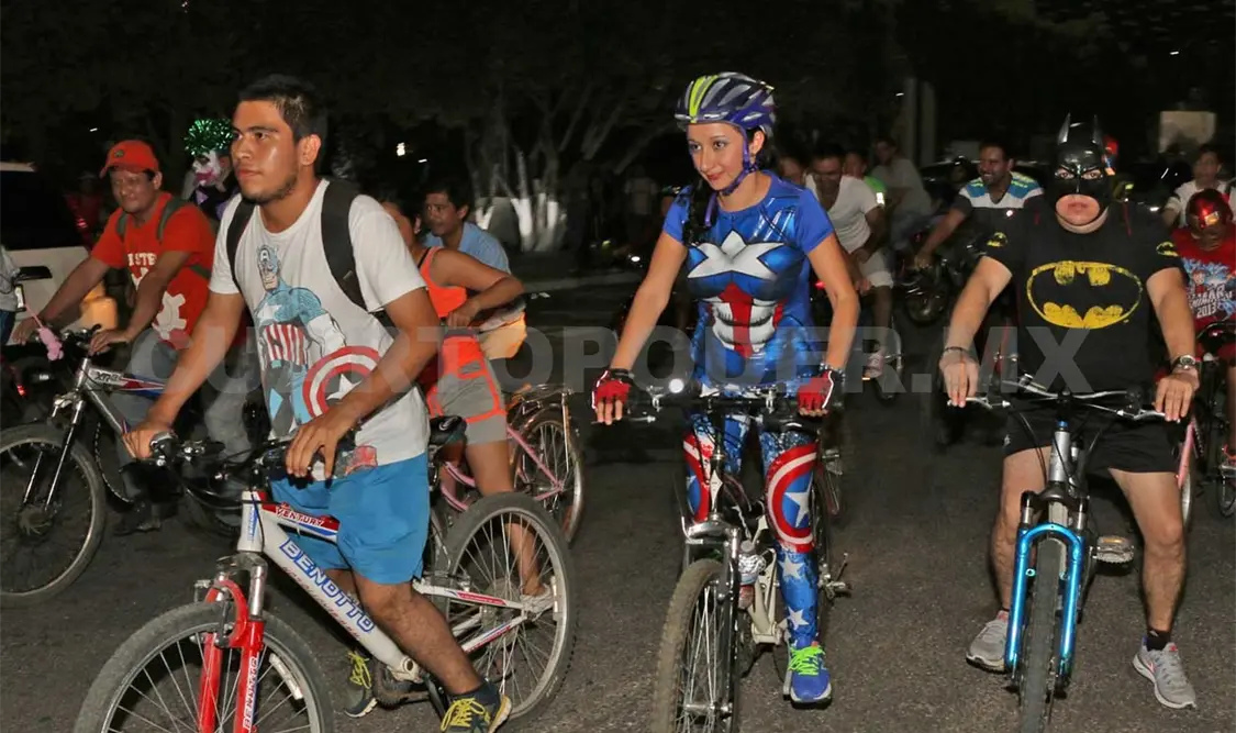 El paseo nocturno será alusivo al Carnaval Tuxtleco, por lo que los participantes deberán portar atuendos coloridos y adornar el medio de movilidad que utilizarán. Guillermo Ramos / CP