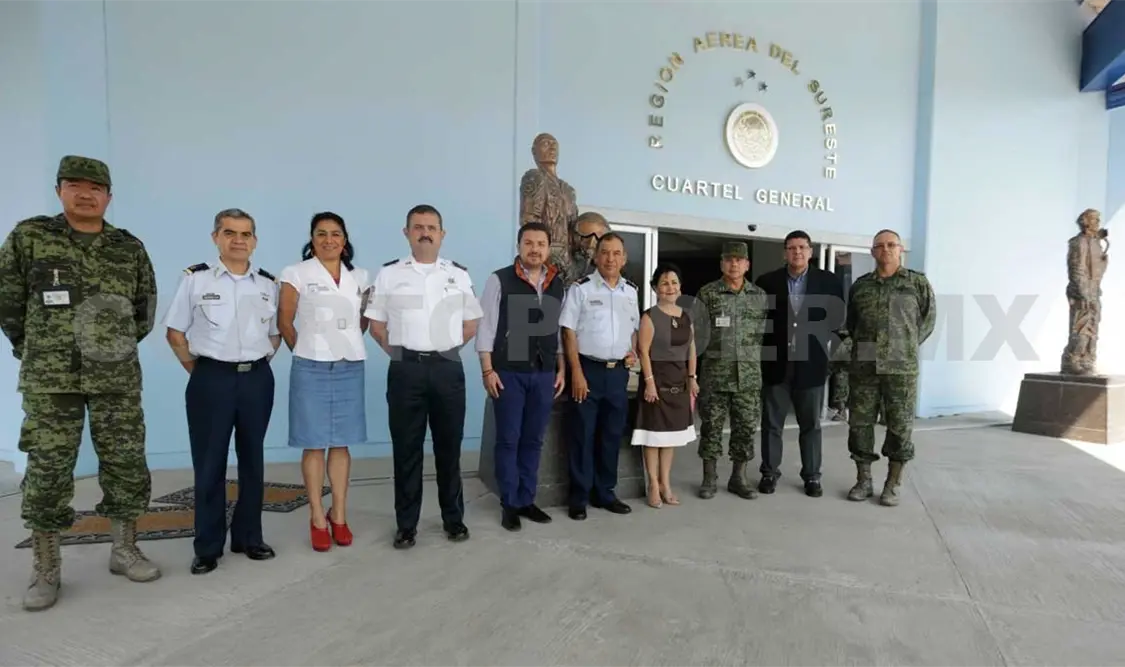 Edil municipal visita Región Aérea del Sureste