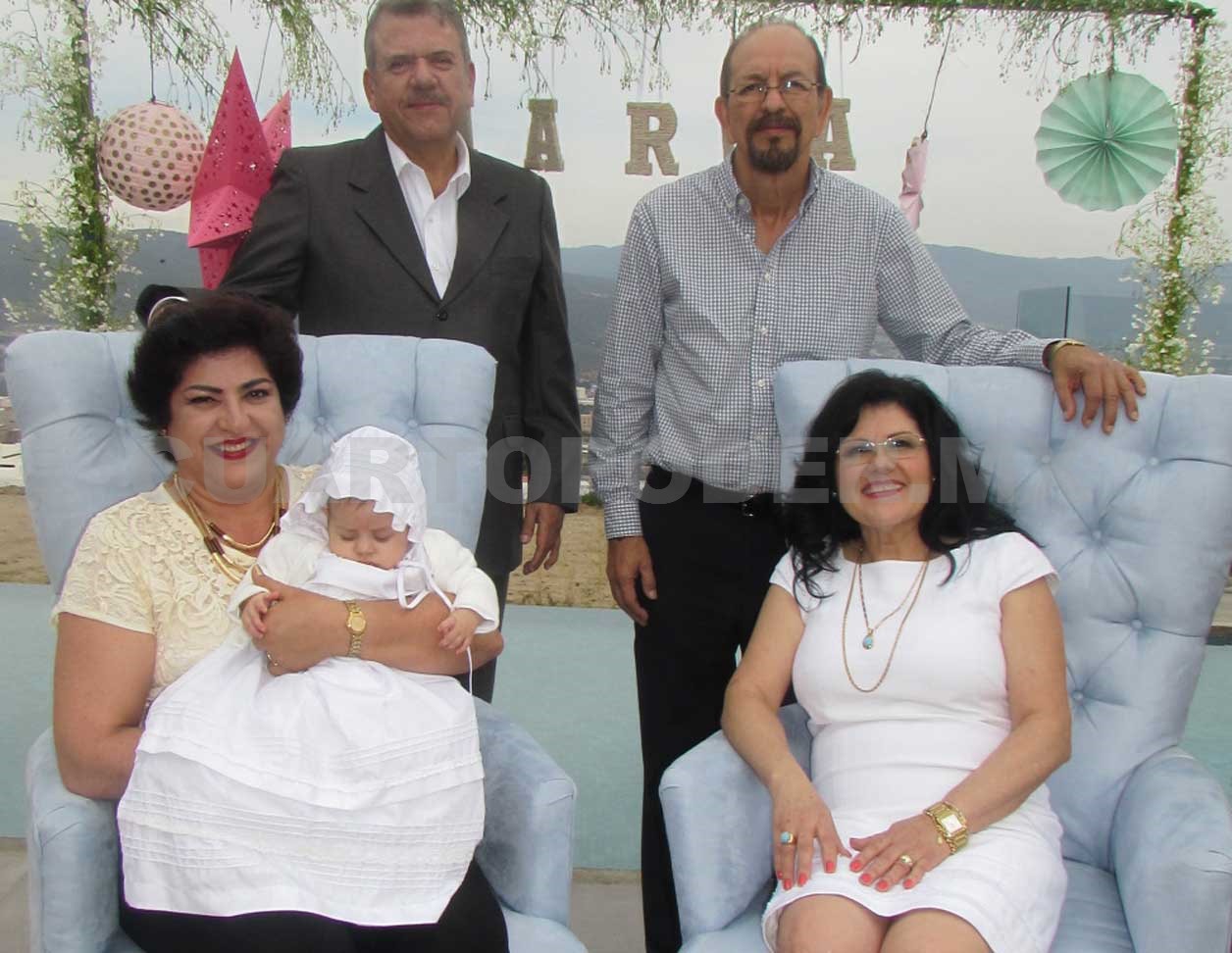 María recibió el primer sacramento