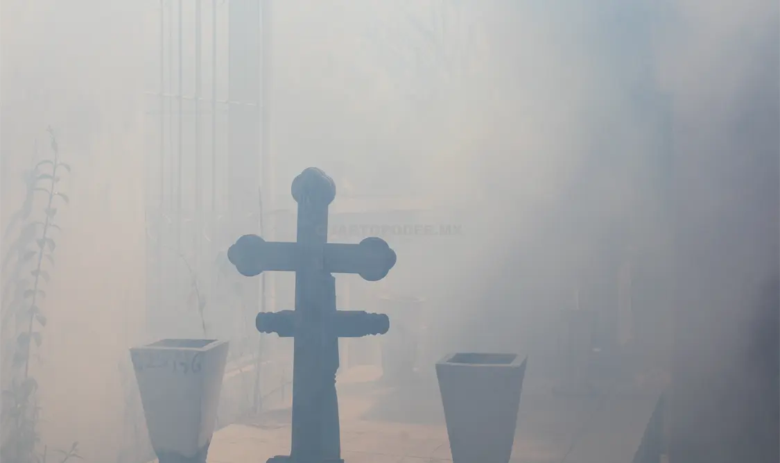 Fumigan panteones en Tuxtla