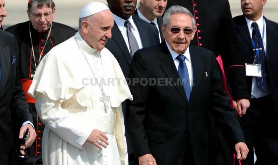 Arribo del papa Francisco a Cuba donde fue recibido por el presidente Raúl Castro Ruz. NTX