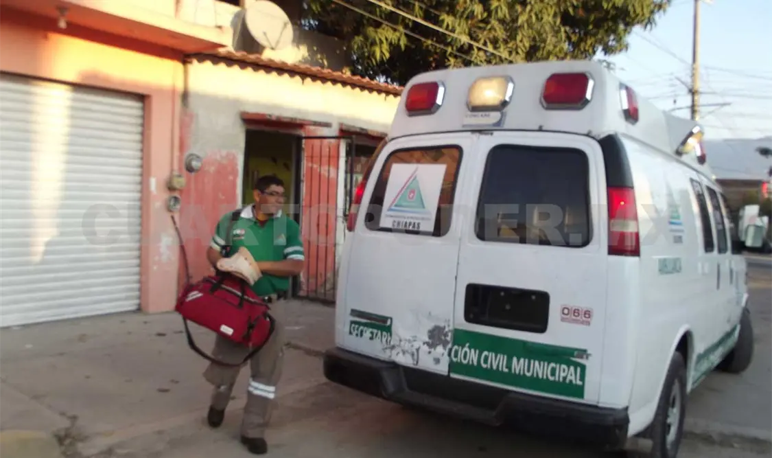 Ebrio cae de azotea