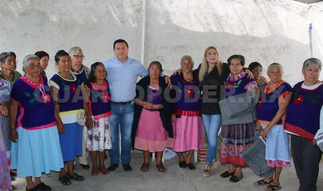 Conviven con personas de la tercera edad