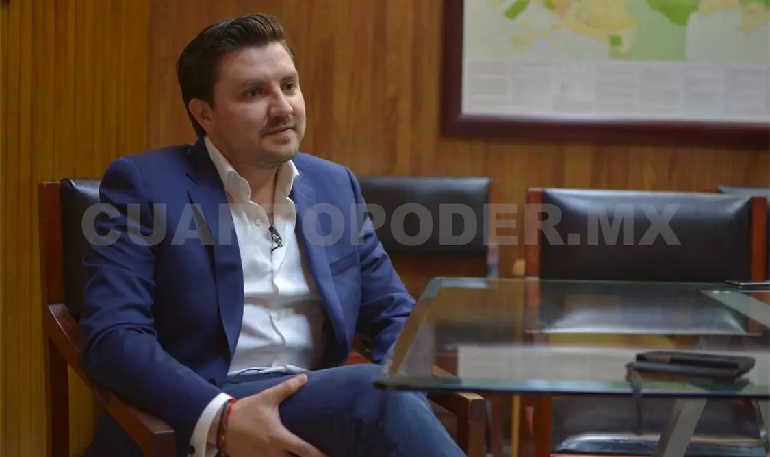 Alcalde da bienvenida al sumo pontífice en la capital