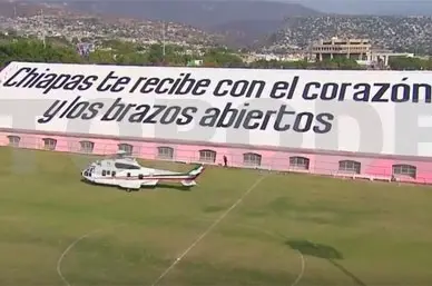 Llega a Tuxtla el helicóptero que transporta a Mario Bergoglio. Notimex